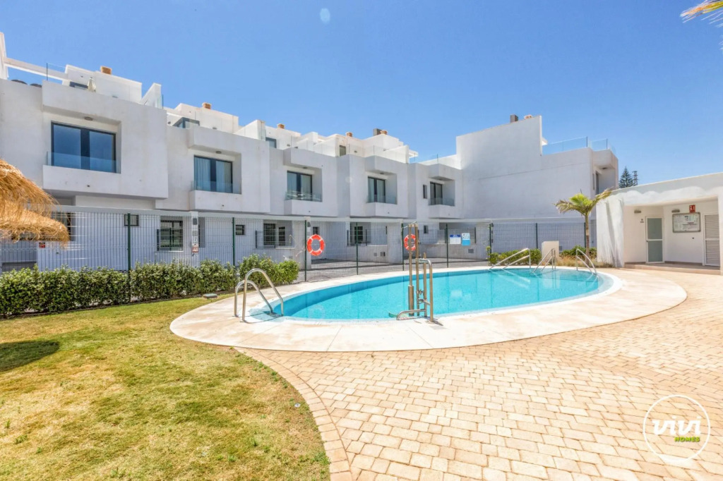 Zumo in Fuengirola with 3 bedrooms and 2 bathrooms