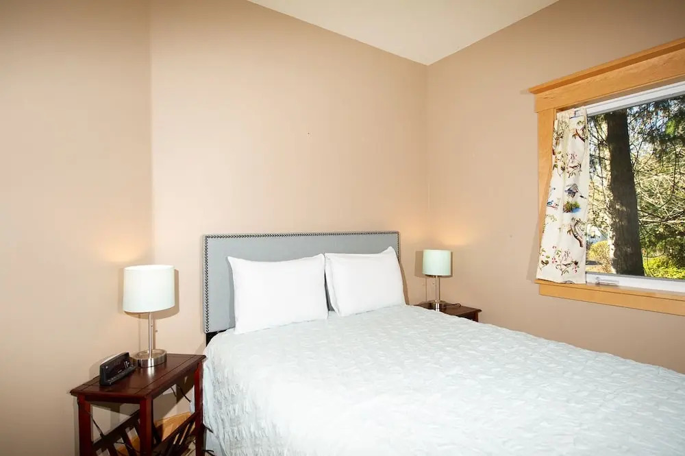 Schooner Creek Retreat 4 Bedrooms 4 Bathrooms Home