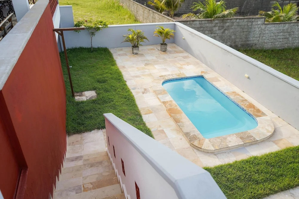 Summerville #159 - House With Pool by Carpediem