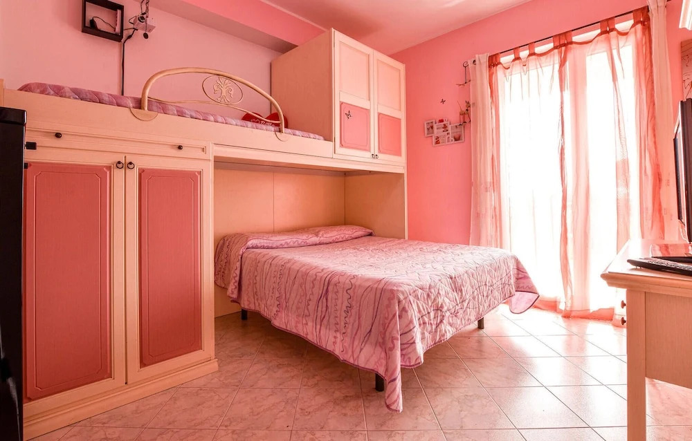 Nice Apartment in Santa Venerina With Outdoor Swimming Pool, Wifi and 3 Bedrooms