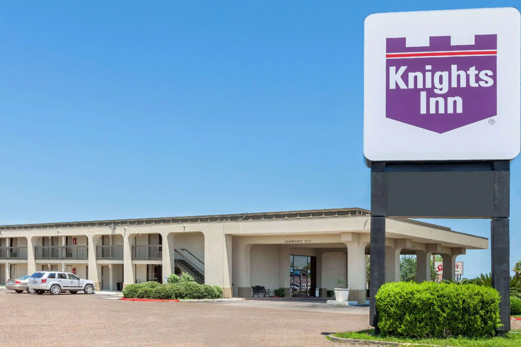 Days Inn by Wyndham Victoria TX East