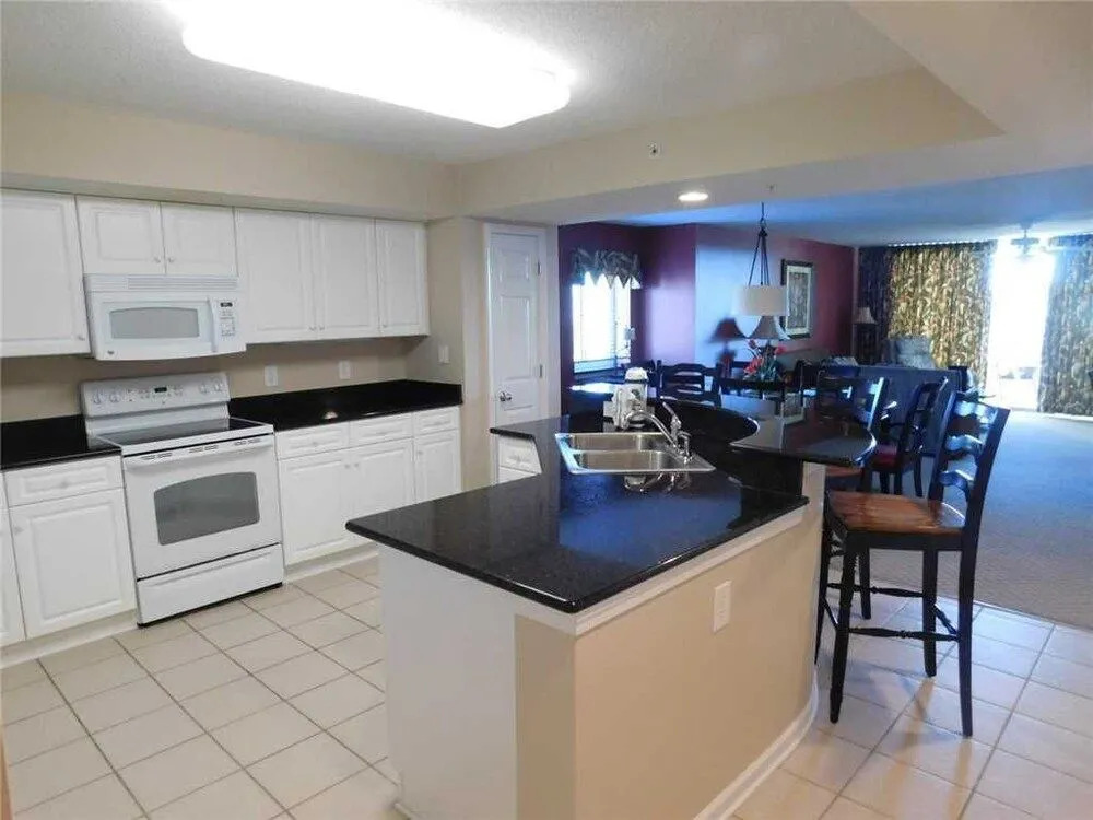 Yacht Club #3-401 - 3 Br Condo