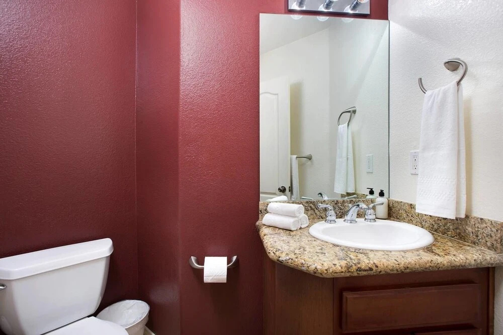 Scenic 4br/3.5ba in PB by Domio