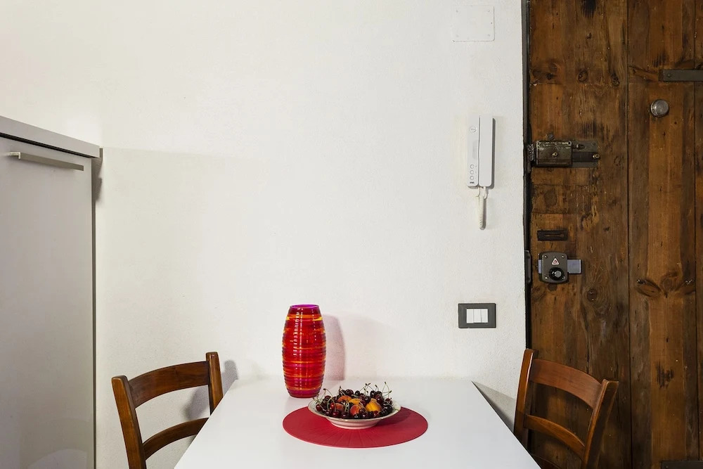 Wood and Stone Apartment in the historical center