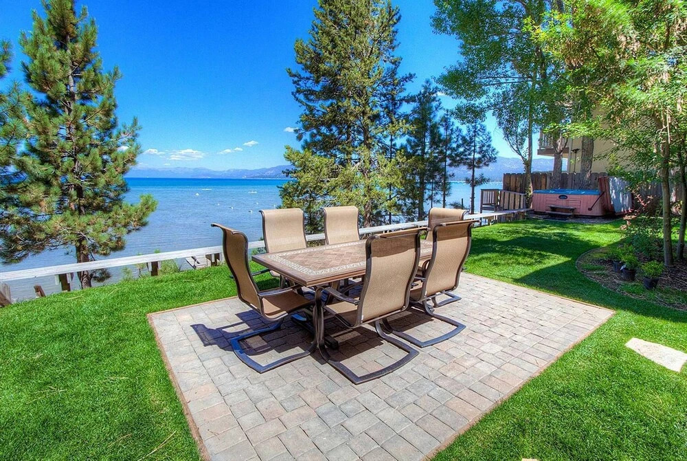 Tahoe Acres by Lake Tahoe Accommodations