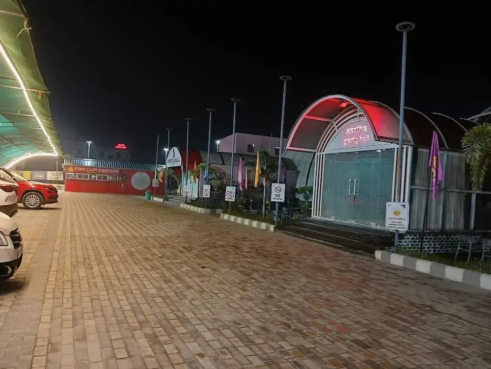 Hotel Aastha Inn