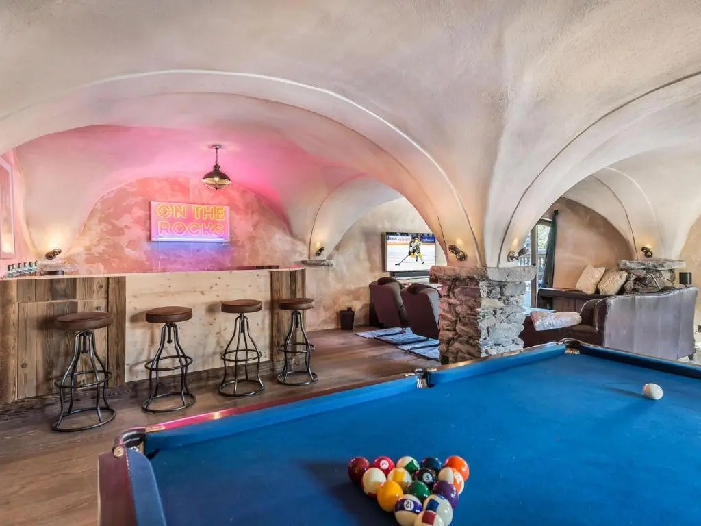 Chalet moderne à Méribel, 5 chambres, jacuzzi, proche télécabine - FR-1-566-14