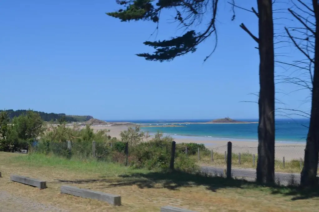 Sables d'or Bel Appartement 300 m de la plage
