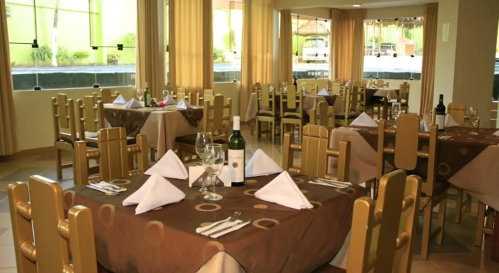 Parthenon Hotel y Eventos
