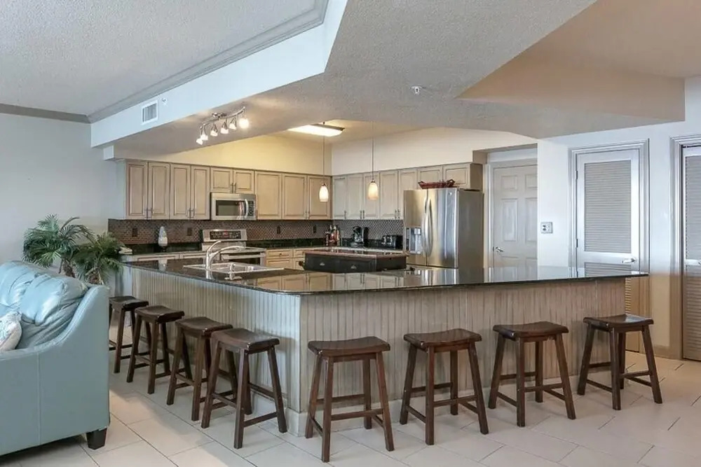 Admirals Quarters 1505 4 Bedroom Condo by Redawning