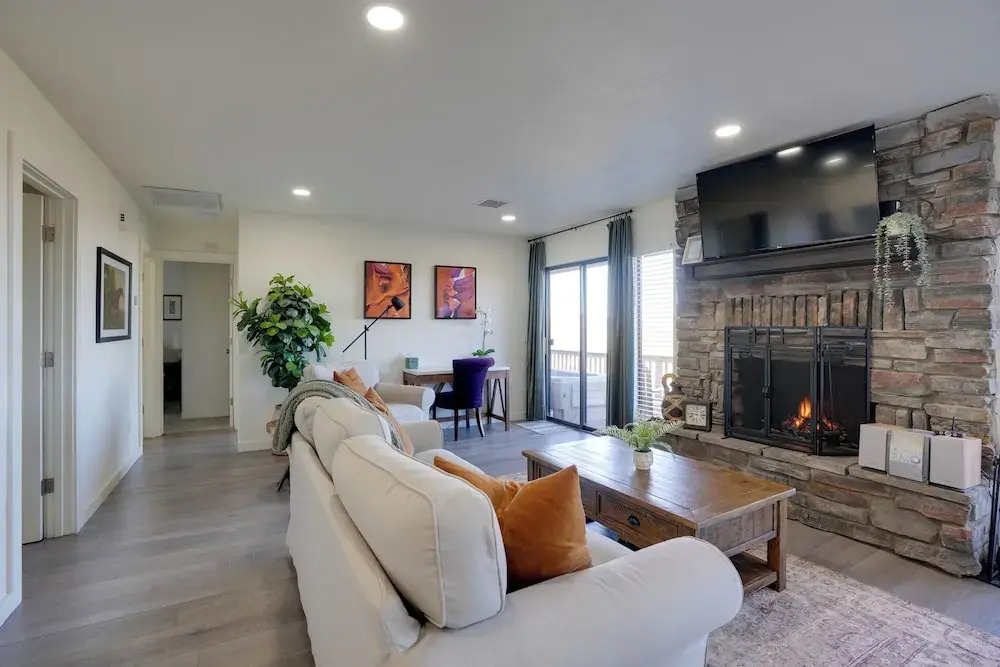 Hot Tub, Mountain Views: Scenic Prescott Home