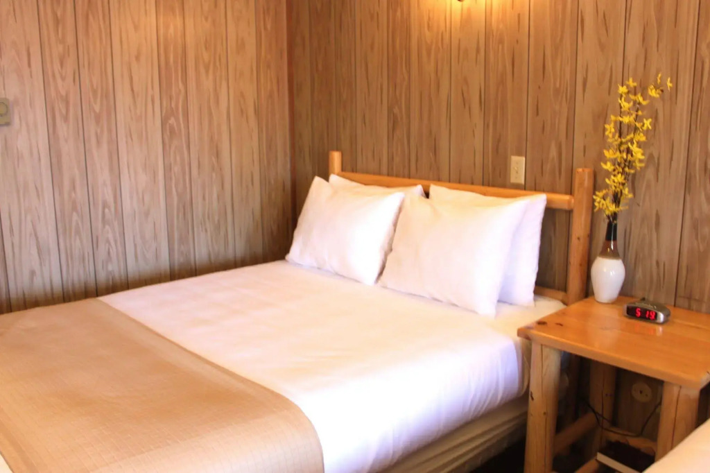 The Rustic Inn