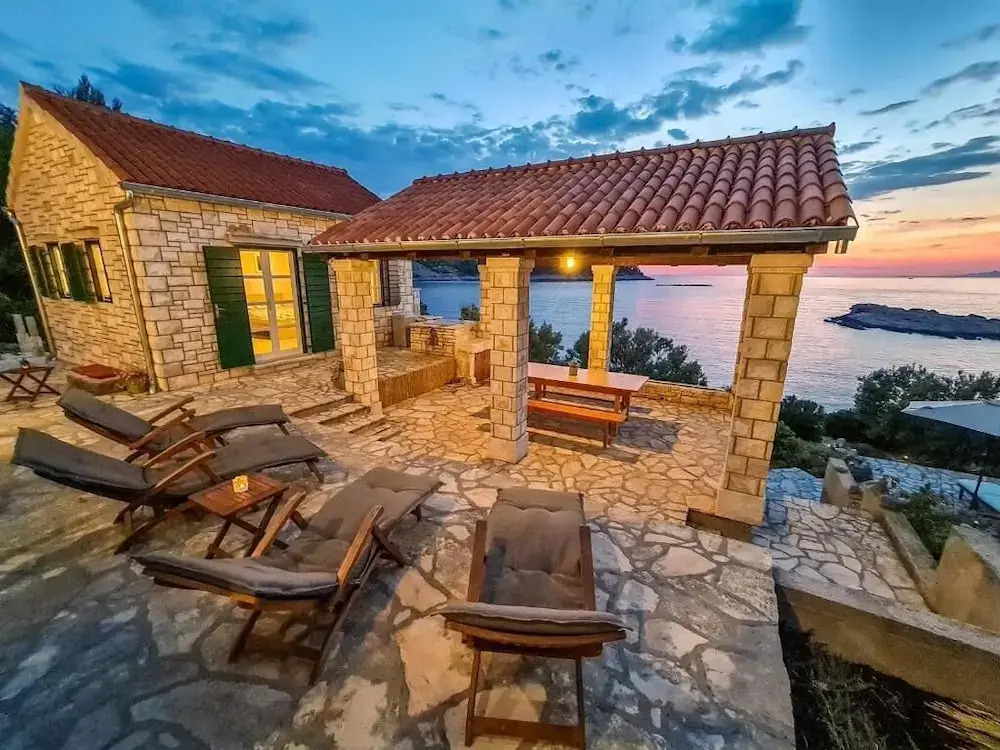 Villa Insula by Belmont Realty