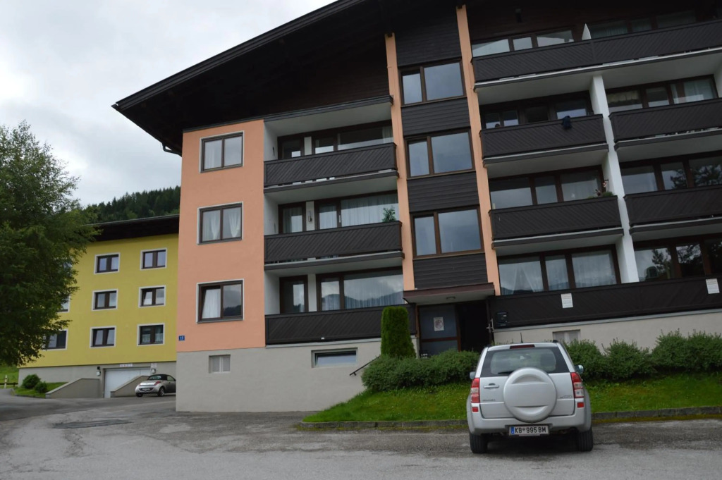 White House Kaprun