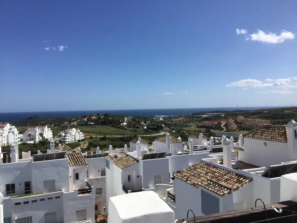 Apartment With 2 Bedrooms in Estepona, With Wonderful sea View, Pool Access, Enclosed Garden
