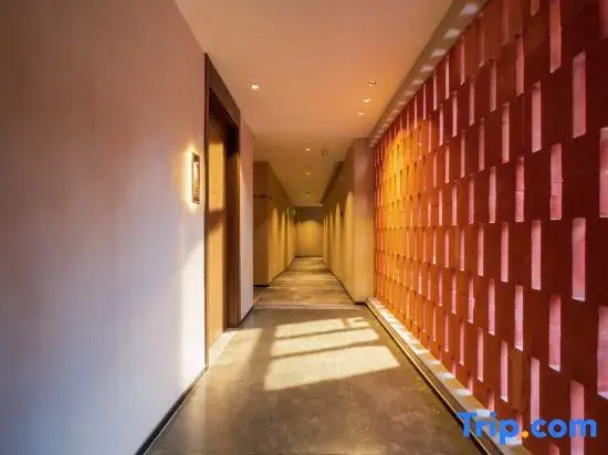 Moye · MOYE Light Luxury Private Hot Spring Villa (Jiuzhaigou Branch)