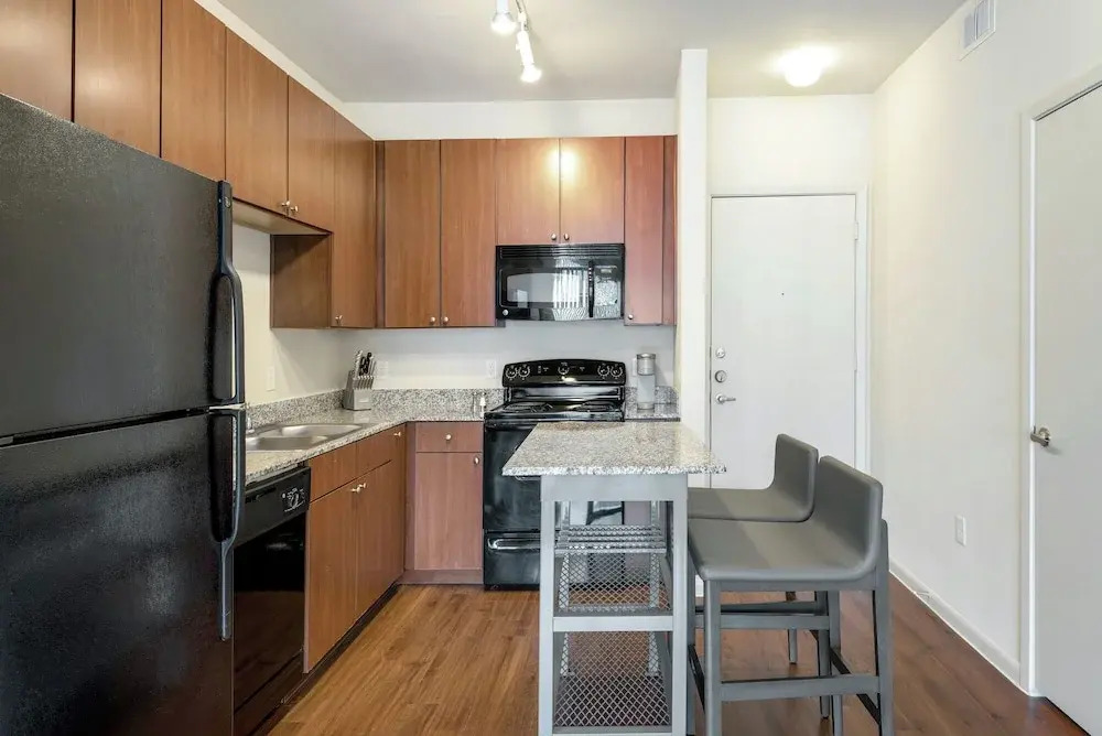 Landing Apartments Houston - Westside