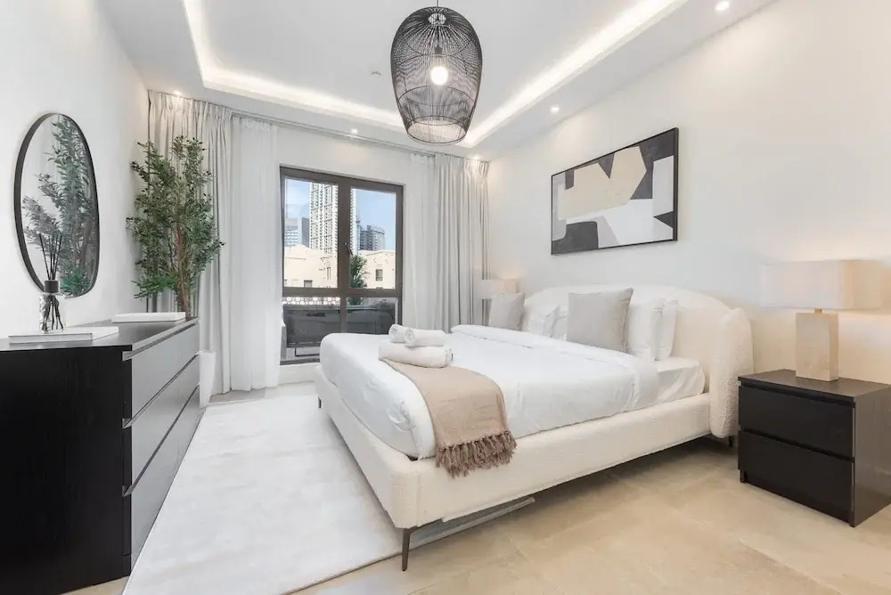Luxury 2BR Apartment With Full Burj Khalifa View 2-min Walk to Dubai Mall