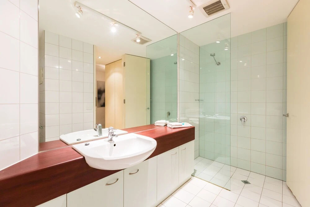 GEM, 1BDR Melbourne Apartment