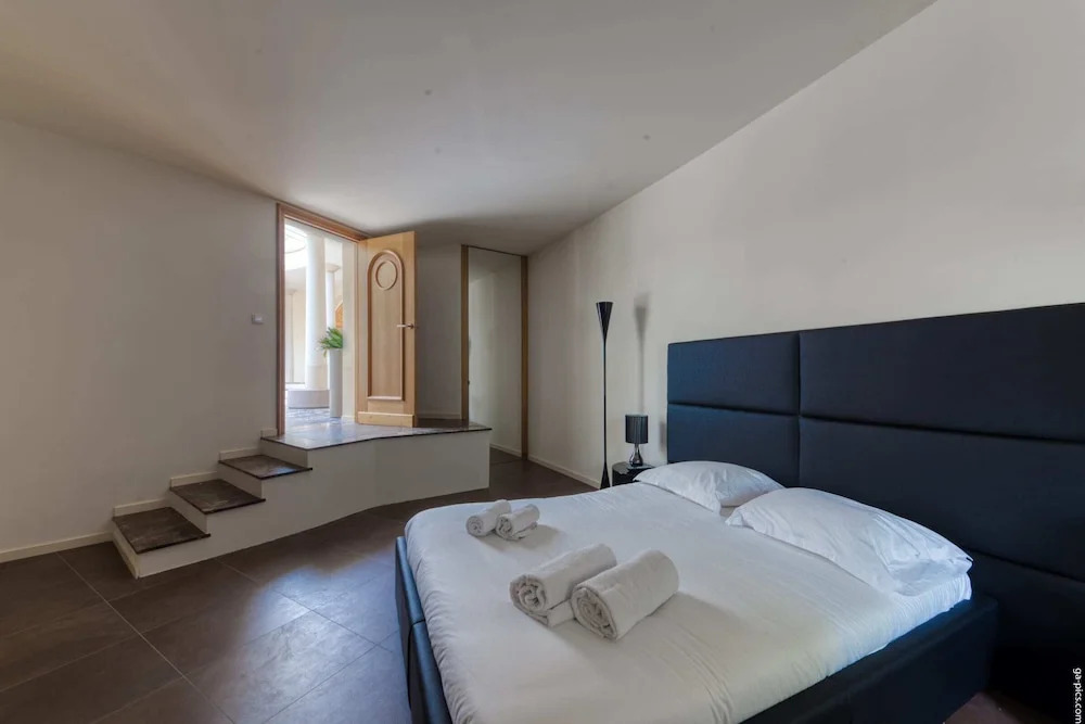Fantastic Villa With Swimming Pool - 15min TO Mont