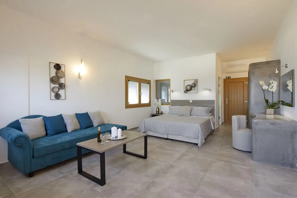 Alyvia Suites