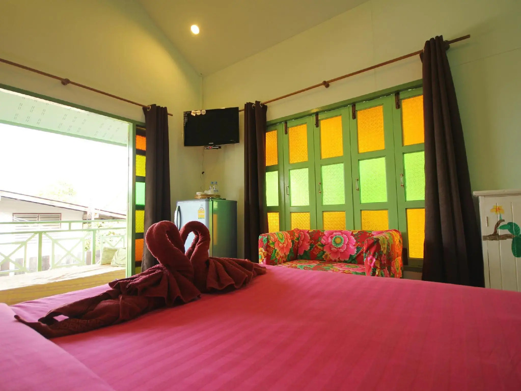 Baanklong Amphawa Homestay