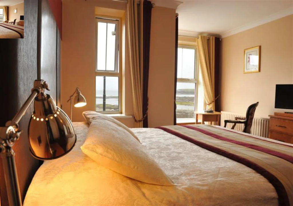 Fitzgeralds Hotel