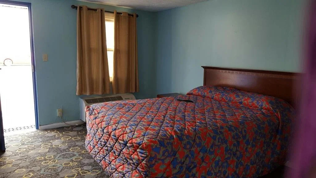 Westside Inn