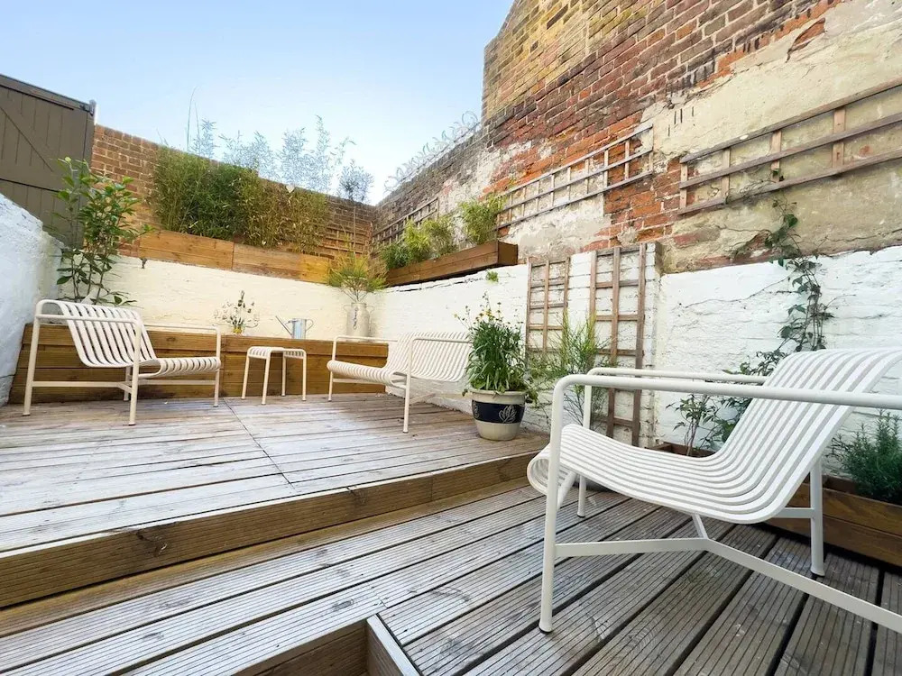 Georgian Luxury Margate Tnhouse Sleeps 11 by Adliv