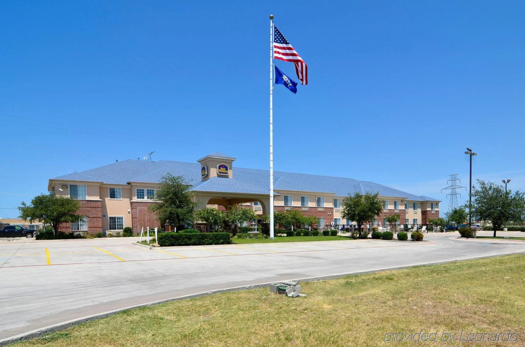 Best Western Fort Worth Inn & Suites