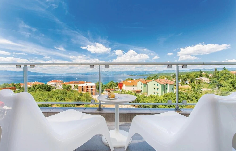 Awesome Home in Malinska With Wifi and 2 Bedrooms