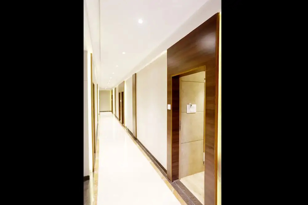 Hotel Sa Residency
