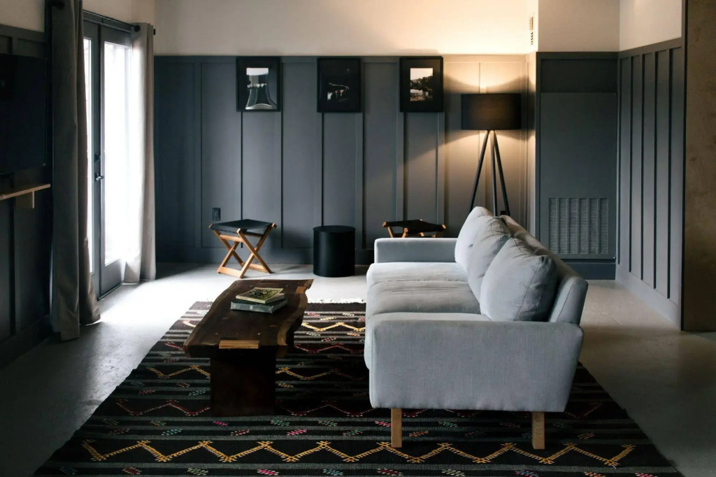 The Coachman Hotel