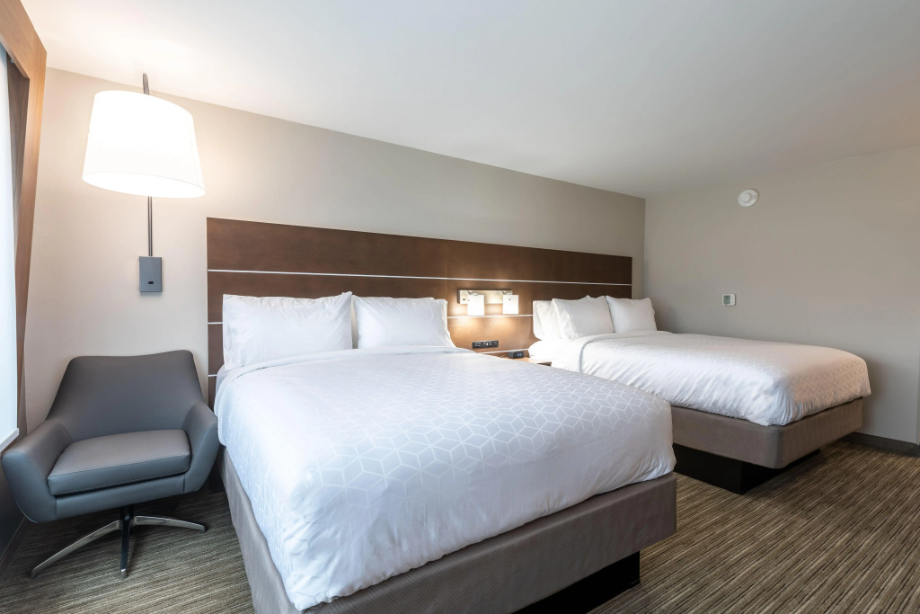 Holiday Inn Express & Suites Greenville - Taylors by IHG