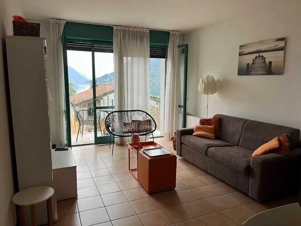 Porto Letizia one bedroom apartment T6 -4 persons Lugano Lake View