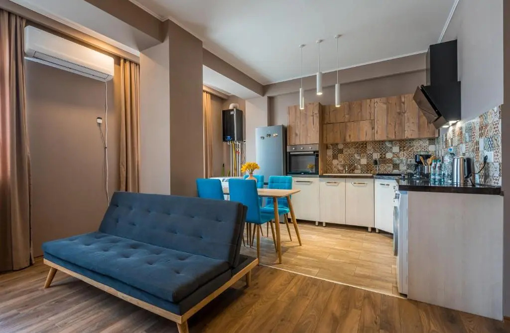 Spacious 76 qm Apartment Near City Center