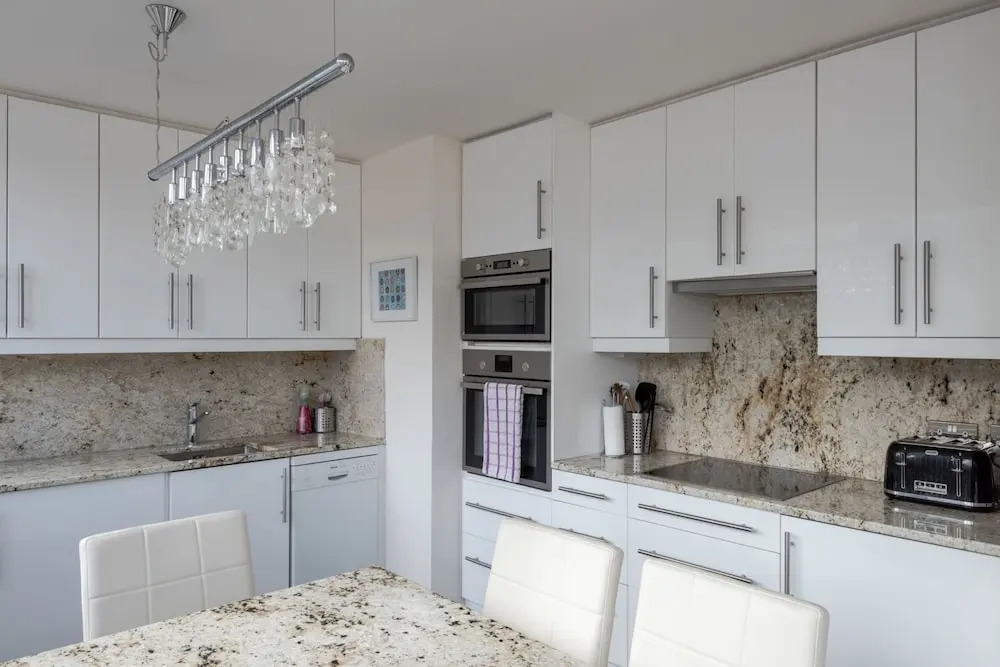 Fantastic Central 3 bed, 8 guests, Regent's Park and Oxford St by GuestReady