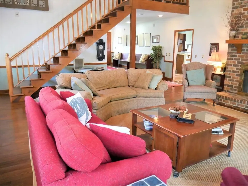 Gray House at Pawleys - 3 Br Home