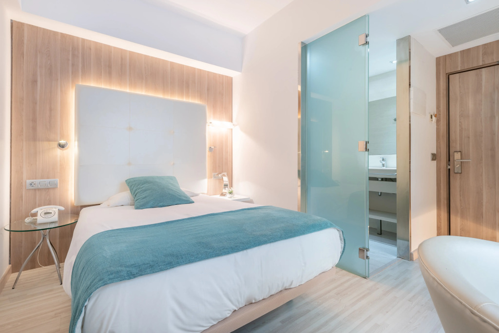 Kyrat Amarac Suites