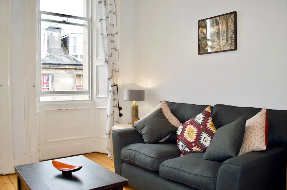 Cosy 1 Bedroom Home In Edinburgh