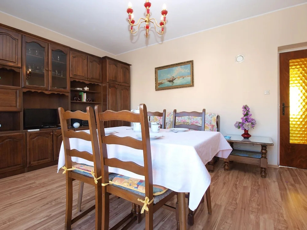 Apartment 1435