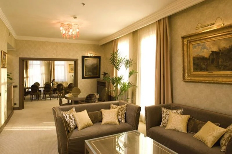 Riviera House