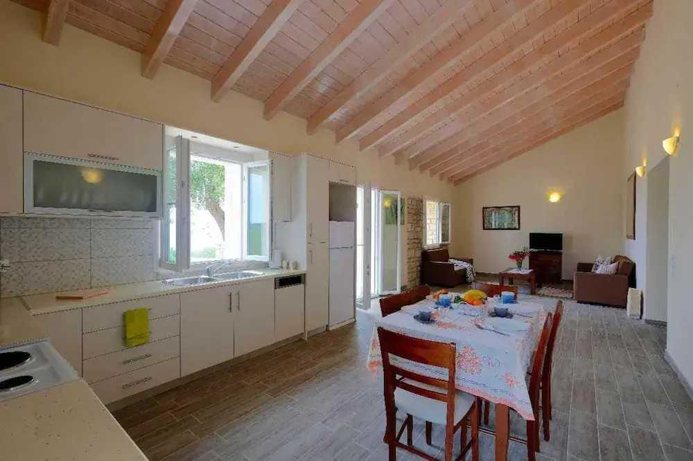 Villa Hara in Paxi With 2 Bedrooms and 2 Bathrooms