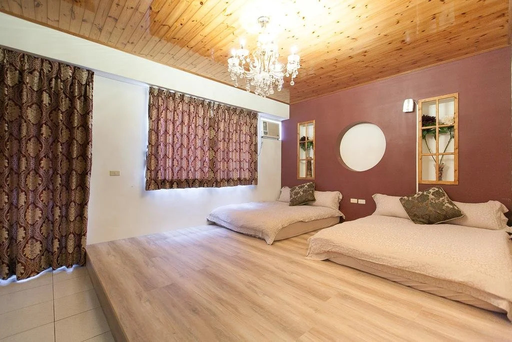 Gemini star Hostel