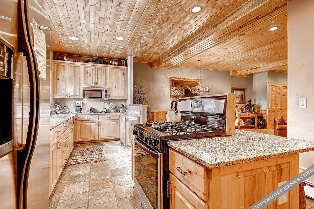 Timber Wolf Lodge 2 Bedrooms TWL-12C by KBM
