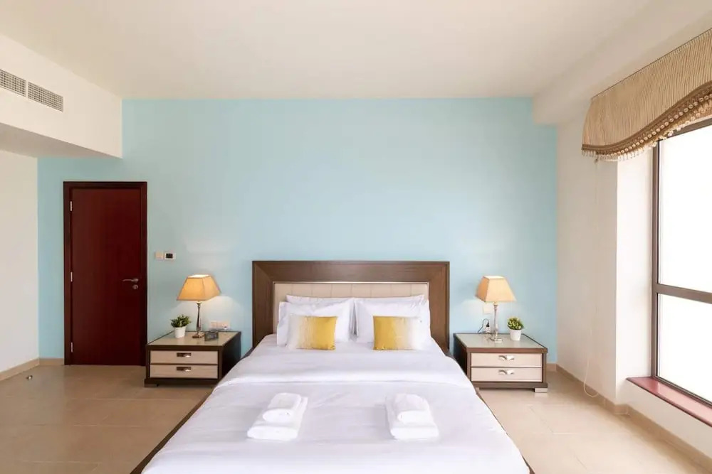 Отель Sea And Marina View Mins Away From Jbr Walk