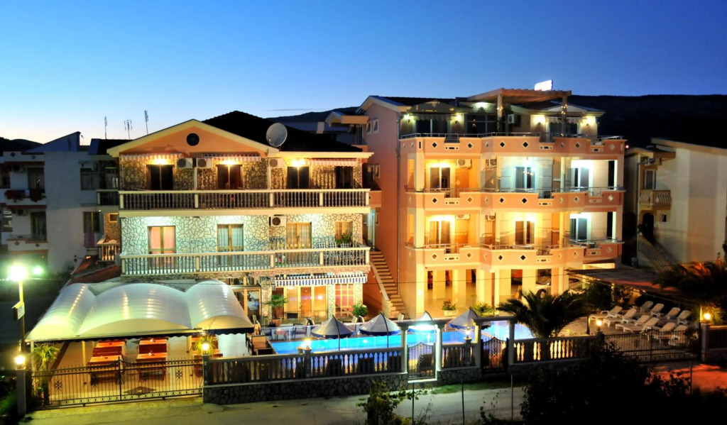 Aparthotel Villa Primafila