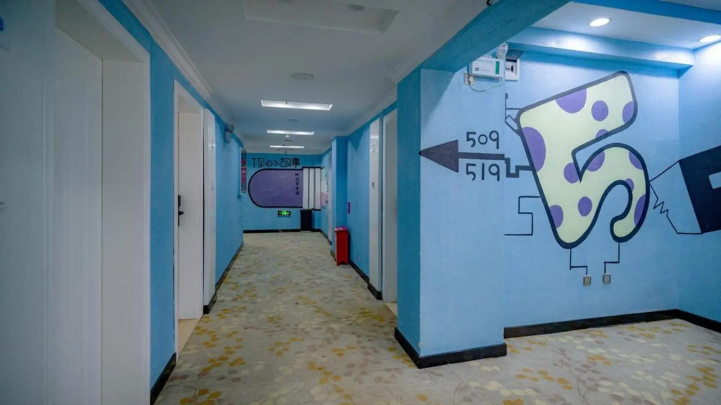 Mengyoung Hotel (Kunming Vientiane City Dongjiao Road Subway Station)