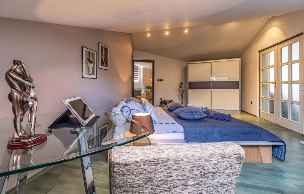 Awesome Apartment in Pula With Wifi and 2 Bedrooms