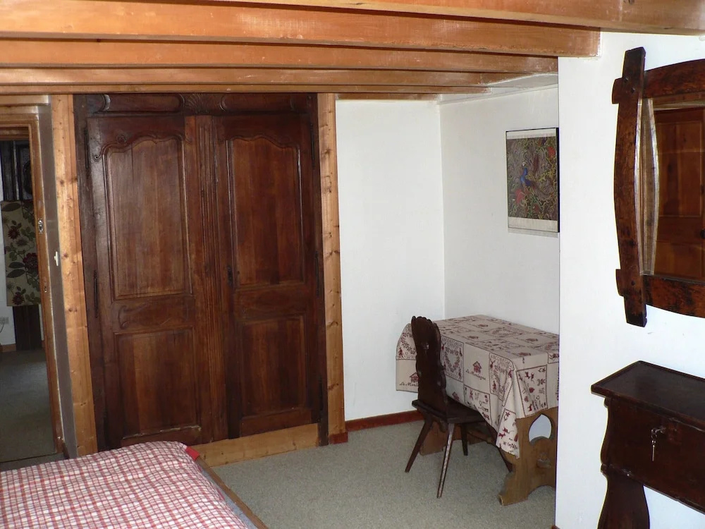 House with 2 Bedrooms in Guillestre, with Wonderful Mountain View, Furnished Terrace And Wifi - 12 Km From the Slopes